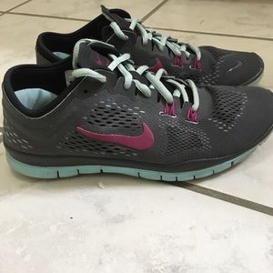 Nike Free TR Fit 4 size 6